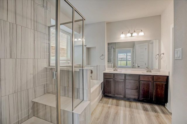 2417 Caddo Canoe DR, Leander, TX 78641