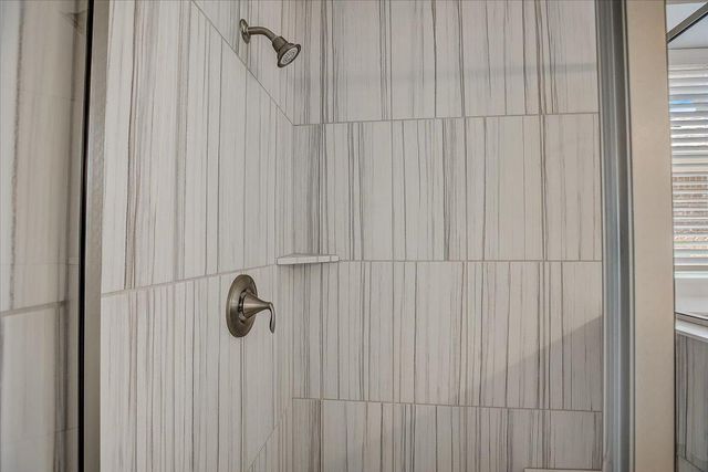 2417 Caddo Canoe DR, Leander, TX 78641