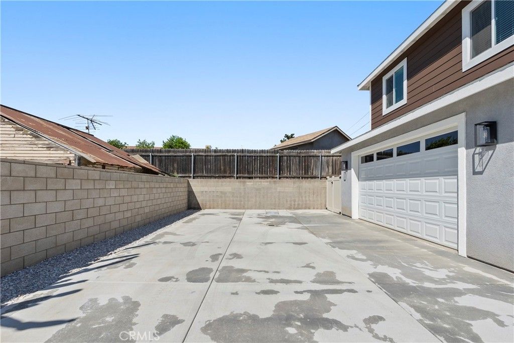 Image 3 of property listing at 6009 Florence Street, Riverside, CA 92504
