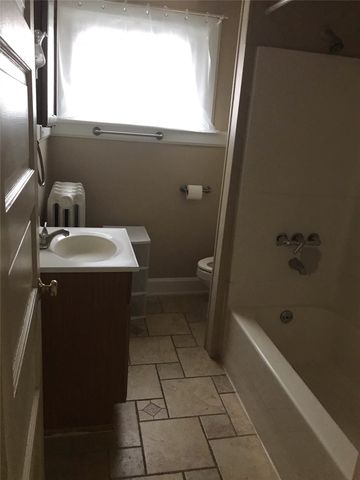 226 W 8TH Street, Erie, PA 16502
