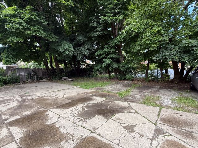 226 W 8TH Street, Erie, PA 16502