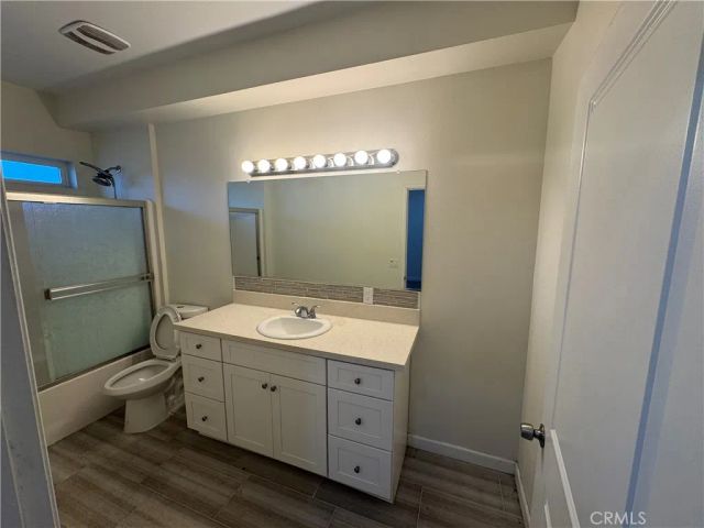 13665 Arrow Boulevard 8, Fontana, CA 92335