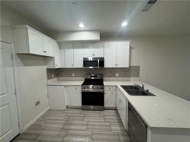 13665 Arrow Boulevard 8, Fontana, CA 92335