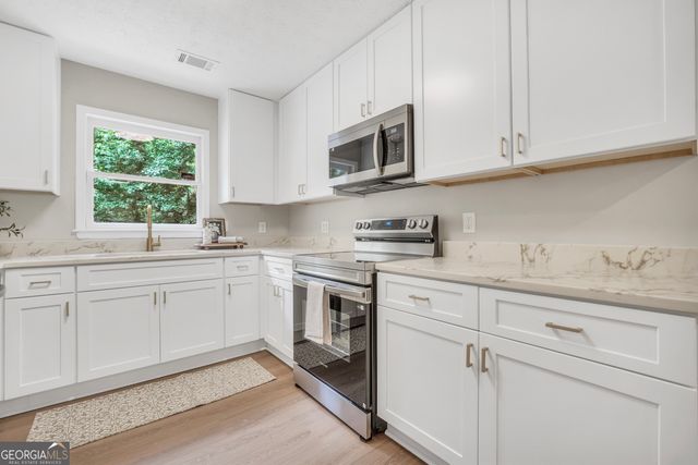 14908 Brown Bridge Road, Covington, GA 30016
