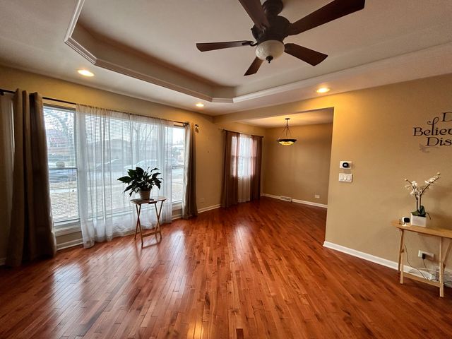 11825 S Bishop Street, Chicago, IL 60643