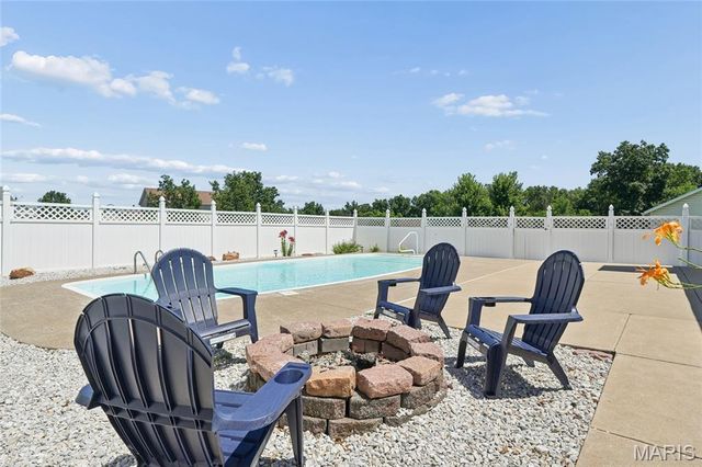 22 Moonlight Court, Wentzville, MO 63385
