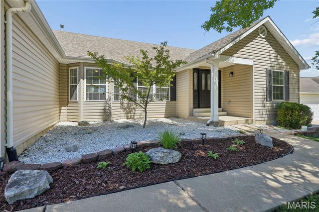 22 Moonlight Court, Wentzville, MO 63385