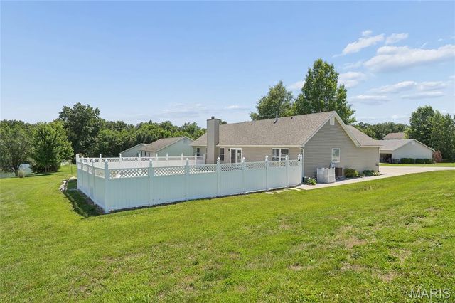 22 Moonlight Court, Wentzville, MO 63385