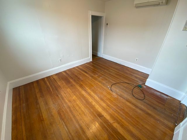 14 Magnolia Square 3, Boston, MA 02125