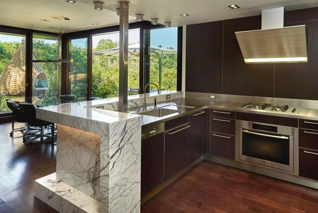 24301 Elise Court, Los Altos Hills, CA 94024