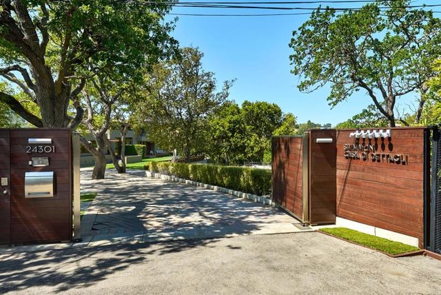 24301 Elise Court, Los Altos Hills, CA 94024