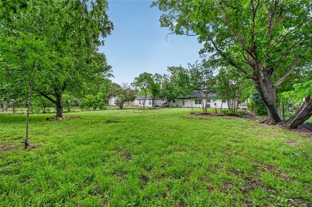 313 Western Avenue, Saginaw, TX 76179