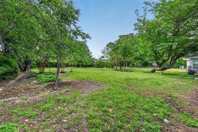 313 Western Avenue, Saginaw, TX 76179