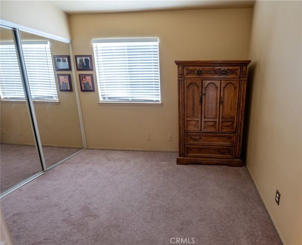 2760 W Windhaven, Rialto, CA 92377