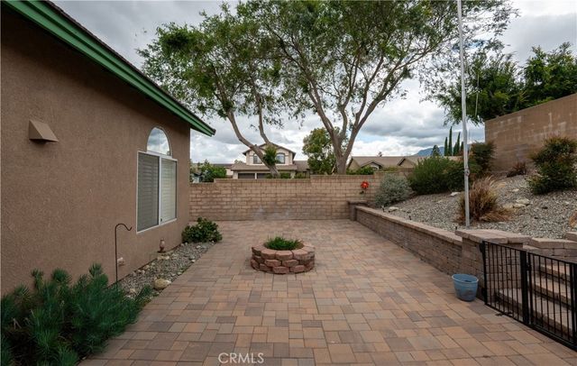 2760 W Windhaven, Rialto, CA 92377