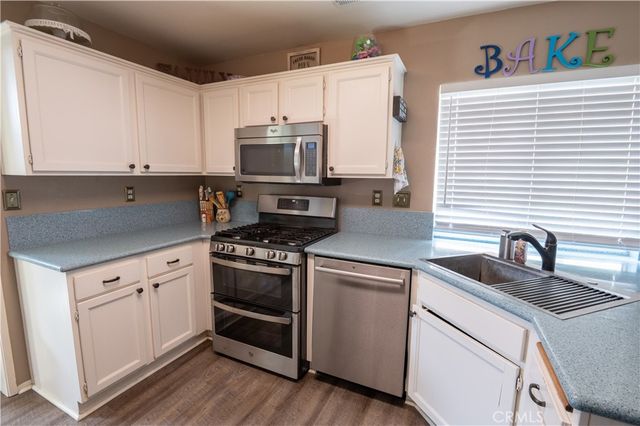 2760 W Windhaven, Rialto, CA 92377