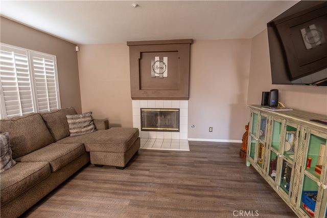 2760 W Windhaven, Rialto, CA 92377