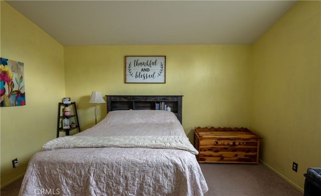 2760 W Windhaven, Rialto, CA 92377
