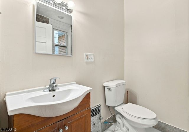 19 Grace St, Irvington Twp., NJ 07111