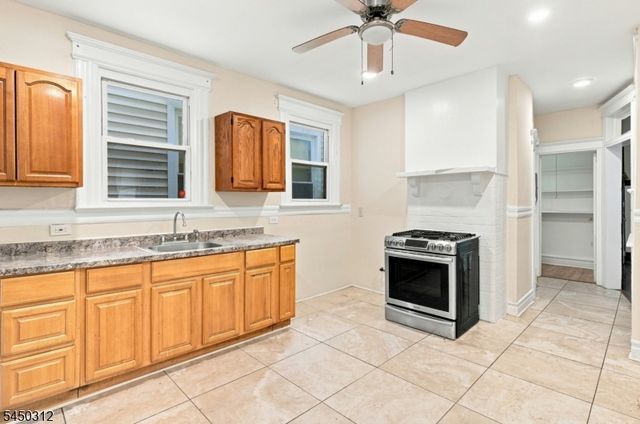 19 Grace St, Irvington Twp., NJ 07111