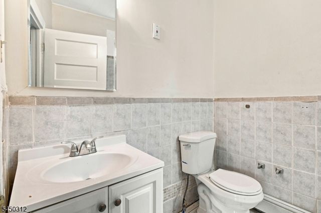 19 Grace St, Irvington Twp., NJ 07111