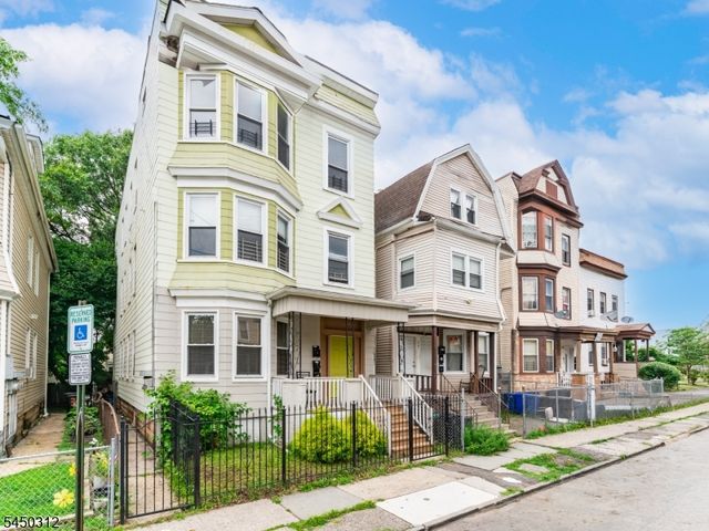 19 Grace St, Irvington Twp., NJ 07111