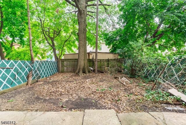 19 Grace St, Irvington Twp., NJ 07111