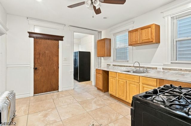 19 Grace St, Irvington Twp., NJ 07111