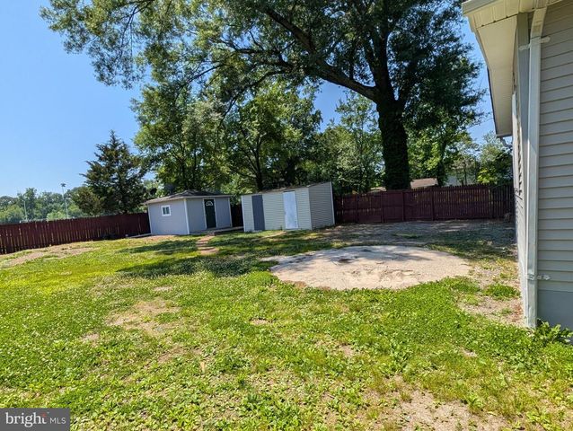 2913 DUNBAR ST, Alexandria, VA 22306