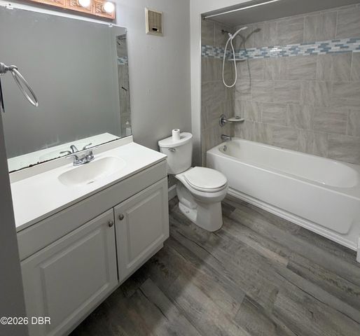 2028 Oak Meadow Circle, South Daytona, FL 32119