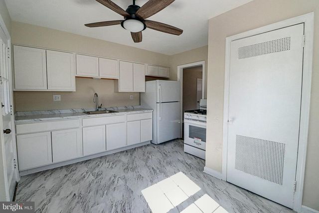 2020 S POLLARD ST, Arlington, VA 22204