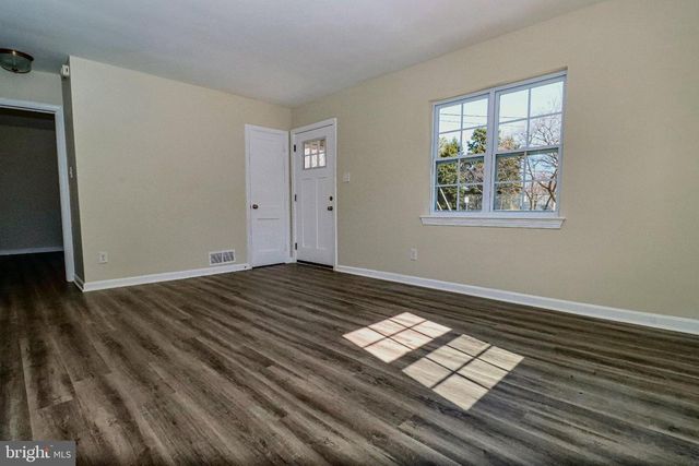 2020 S POLLARD ST, Arlington, VA 22204