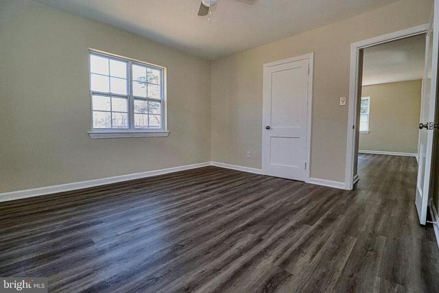 2020 S POLLARD ST, Arlington, VA 22204