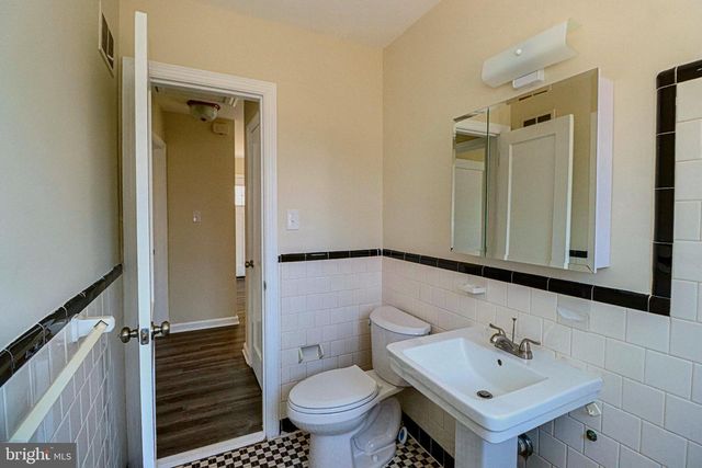 2020 S POLLARD ST, Arlington, VA 22204