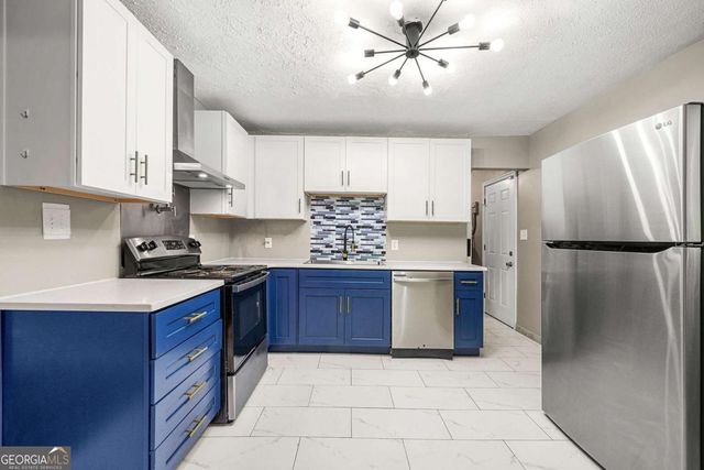 128 Alexander Court, Riverdale, GA 30274