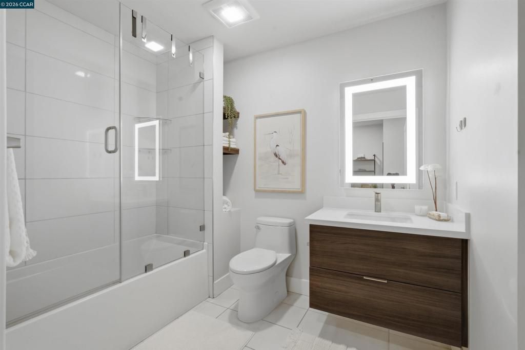 Image 17 of property listing at 901 Jefferson St 513, Oakland, CA 94607