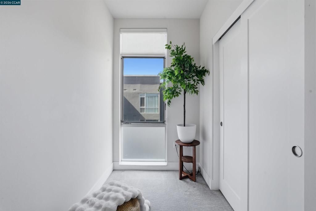 Image 22 of property listing at 901 Jefferson St 513, Oakland, CA 94607