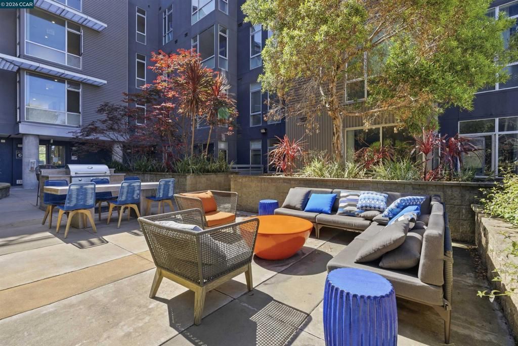 Image 24 of property listing at 901 Jefferson St 513, Oakland, CA 94607