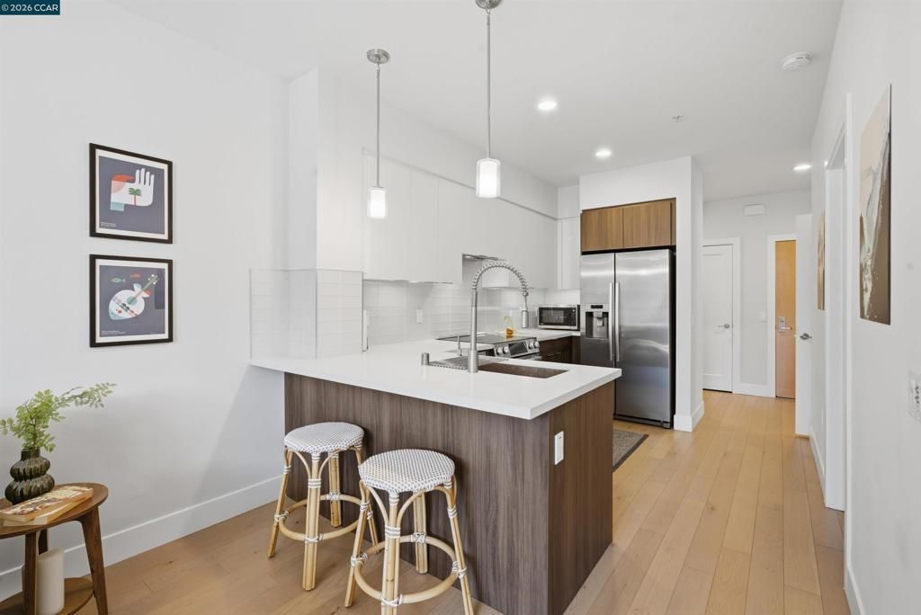 Image 9 of property listing at 901 Jefferson St 513, Oakland, CA 94607