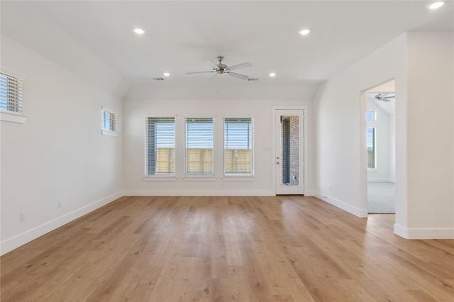 1537 Apache Heights Drive, Dayton, TX 77535