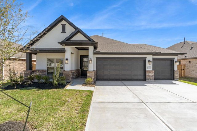 1537 Apache Heights Drive, Dayton, TX 77535