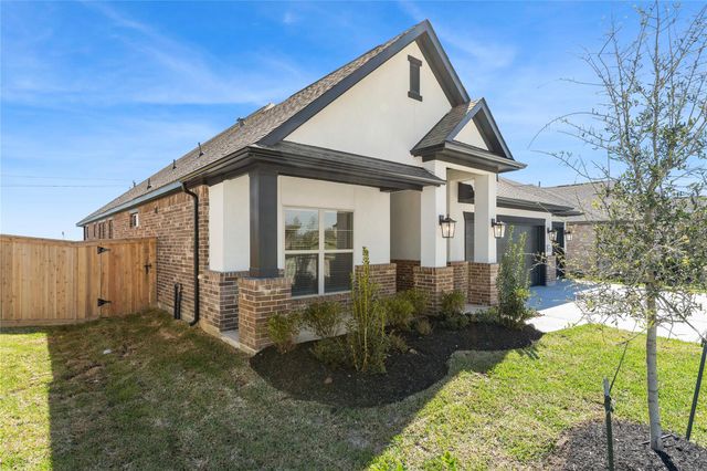 1537 Apache Heights Drive, Dayton, TX 77535