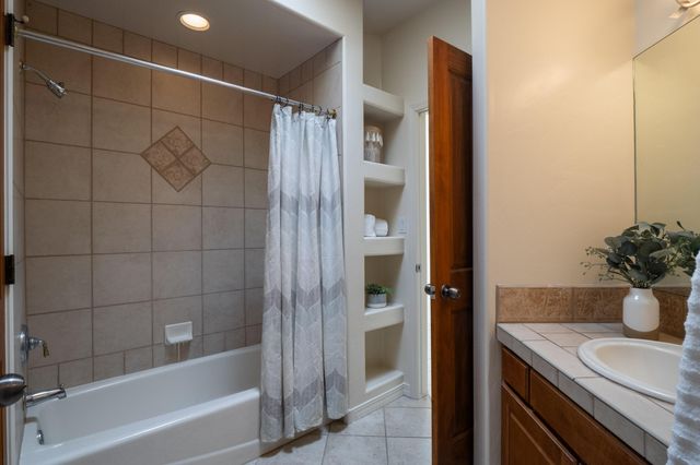 13212 Moondance Place NE, Albuquerque, NM 87111