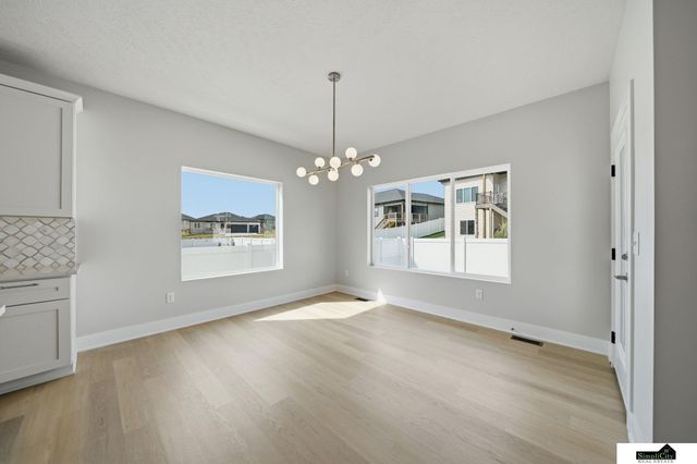 9515 Breashears Street, Lincoln, NE 68516