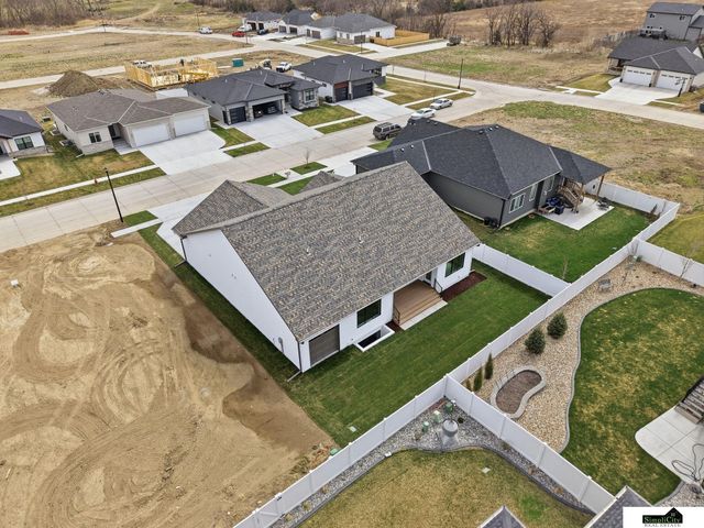 9515 Breashears Street, Lincoln, NE 68516