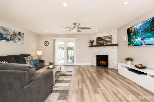 36 Bramble Lane, Old Bridge, NJ 07747