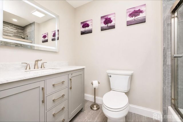 36 Bramble Lane, Old Bridge, NJ 07747