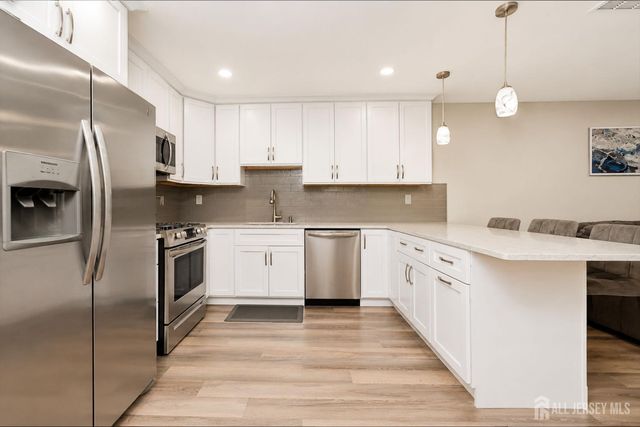 36 Bramble Lane, Old Bridge, NJ 07747