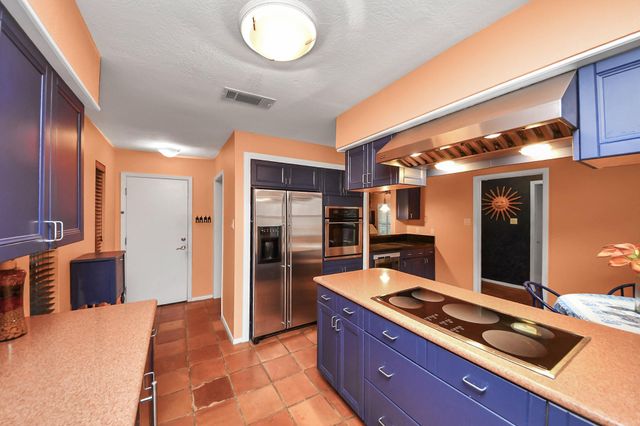 2210 Linea Del Pino Street, Houston, TX 77077