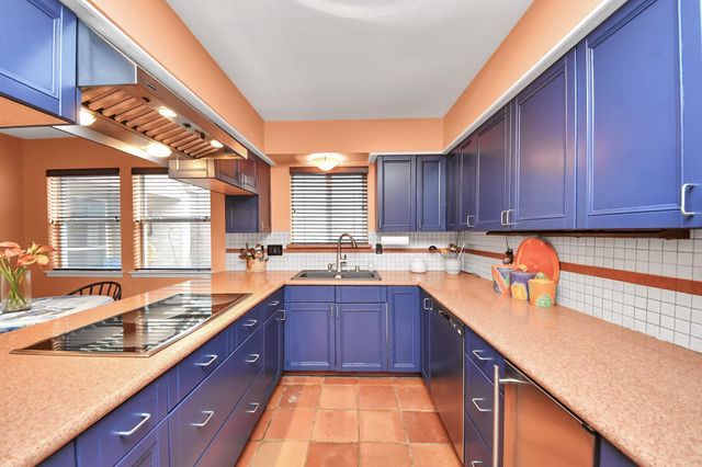 2210 Linea Del Pino Street, Houston, TX 77077